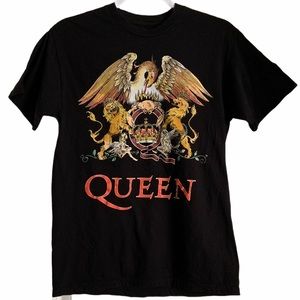 QUEEN Graphic Tee